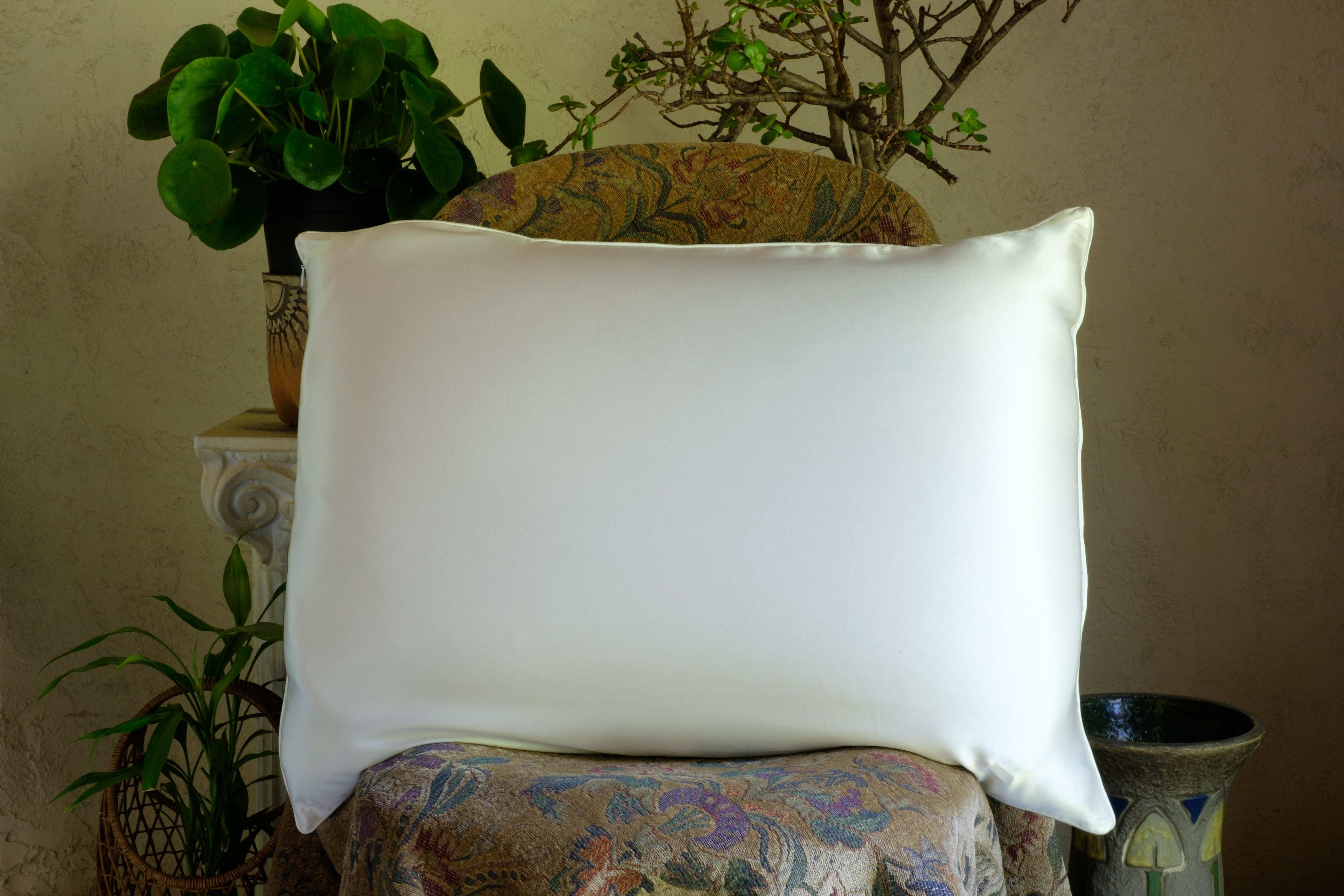 Mari Ann Silk Mulberry Silk Filled Charmeuse Pillowcase King White